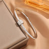 Savannah’s Sparkling Simplicity